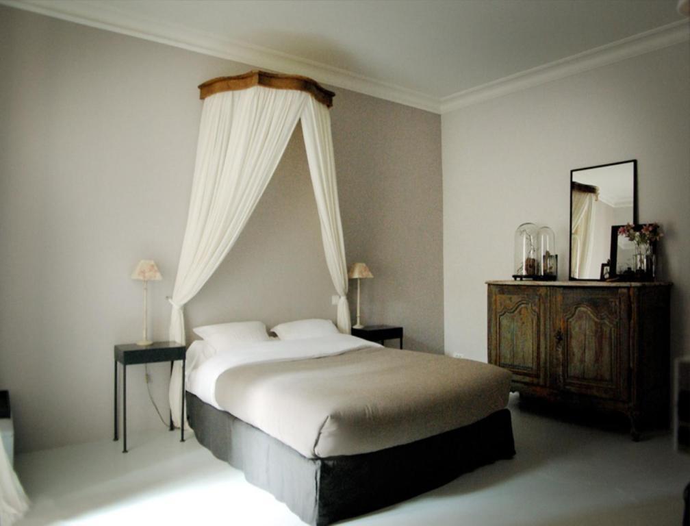 Monte Arena Bed and Breakfast Montaren-et-Saint-Médiers Buitenkant foto