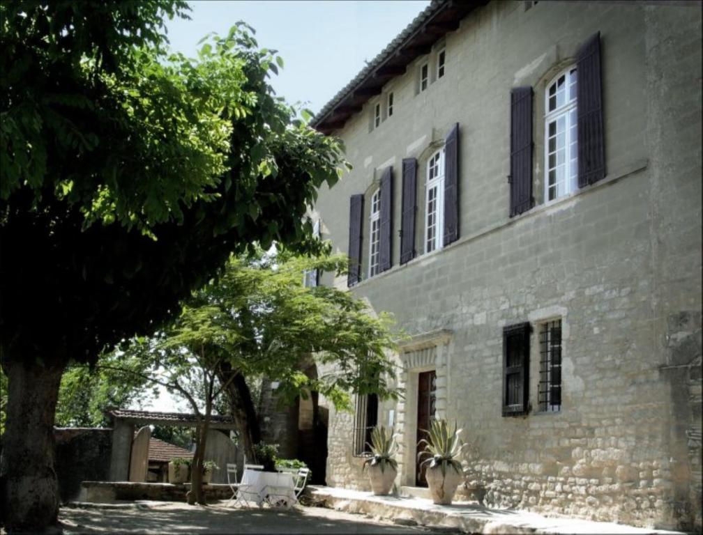 Monte Arena Bed and Breakfast Montaren-et-Saint-Médiers Buitenkant foto