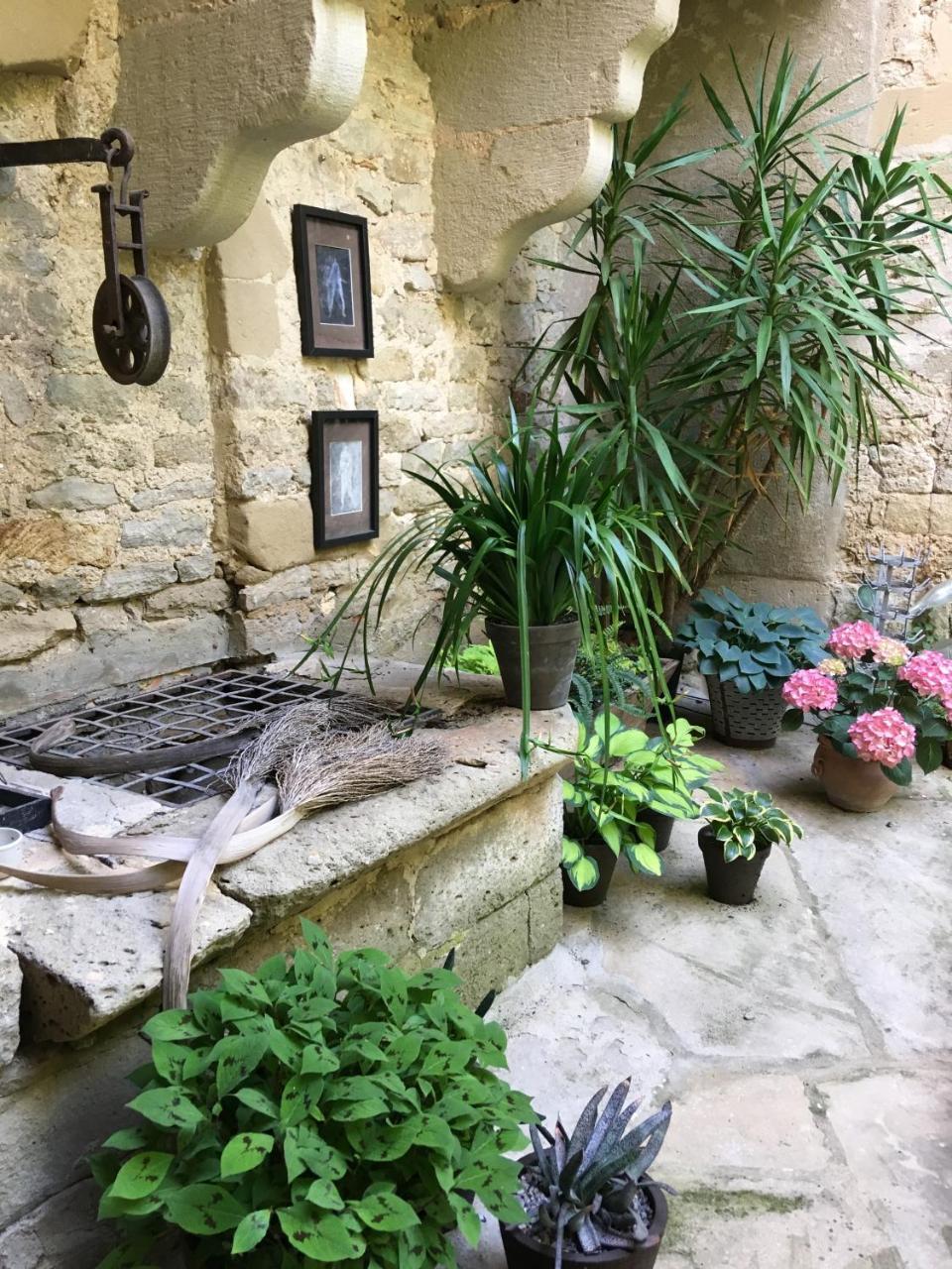 Monte Arena Bed and Breakfast Montaren-et-Saint-Médiers Buitenkant foto